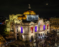 Fotografía aérea nocturna del Palacio de Bellas Artes